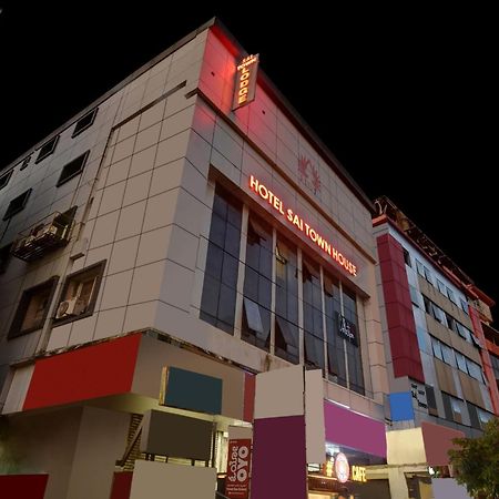 מנגלור Hotel Sai Town House מראה חיצוני תמונה